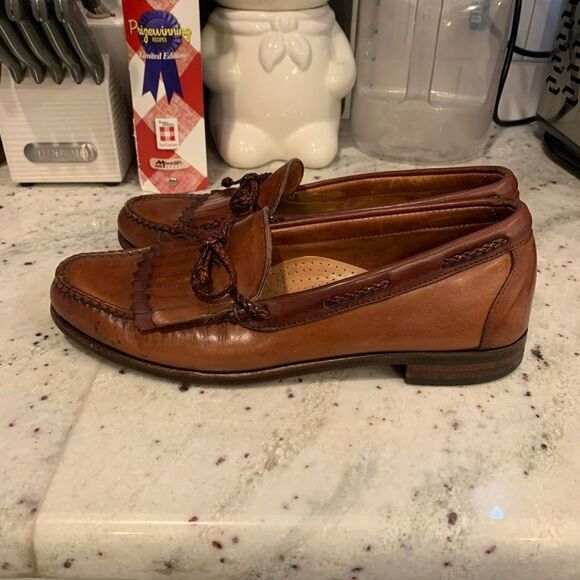 Allen Edmonds Woodstock Brown Leather Tie Loafers sz 9-1/2 B main image 3